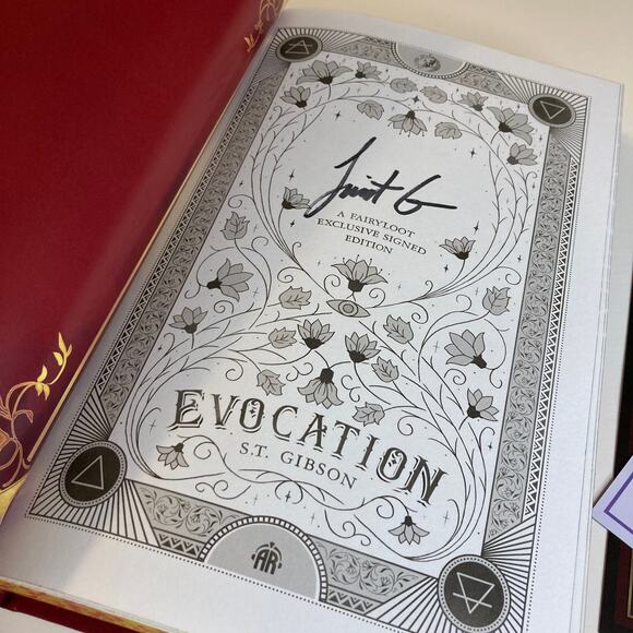 17 Fairyloot Box EVOCATION S. T. Gibson Hardcover Signed w/Artwork Brand New - Picture 5 of 6